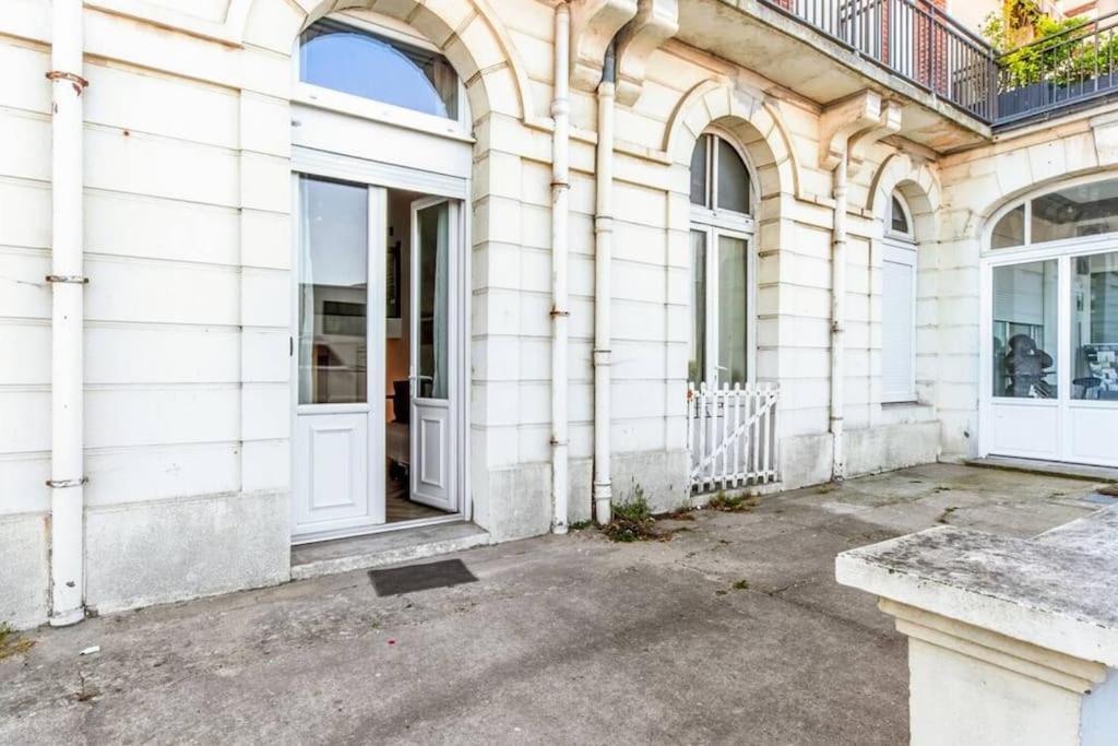 Juste La Plage - Studio Classe 3 Etoiles - Face A La Mer Houlgate Bagian luar foto